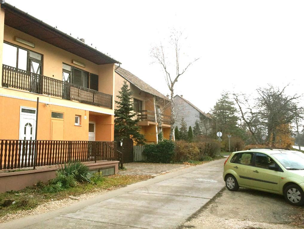 Orchidea Apartman Tata Oda fotoğraf